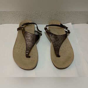VIONIC Kirra  Sandals Rose Gold Metallic Leather size 10/42